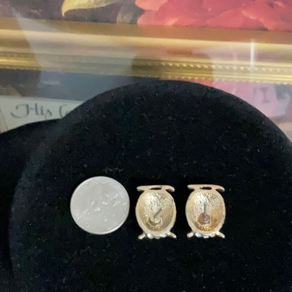 HP!! 🎉💃 Owl rhinestone and onyx earrings. Vintage. Small more like studs. - Picture 5 of 5